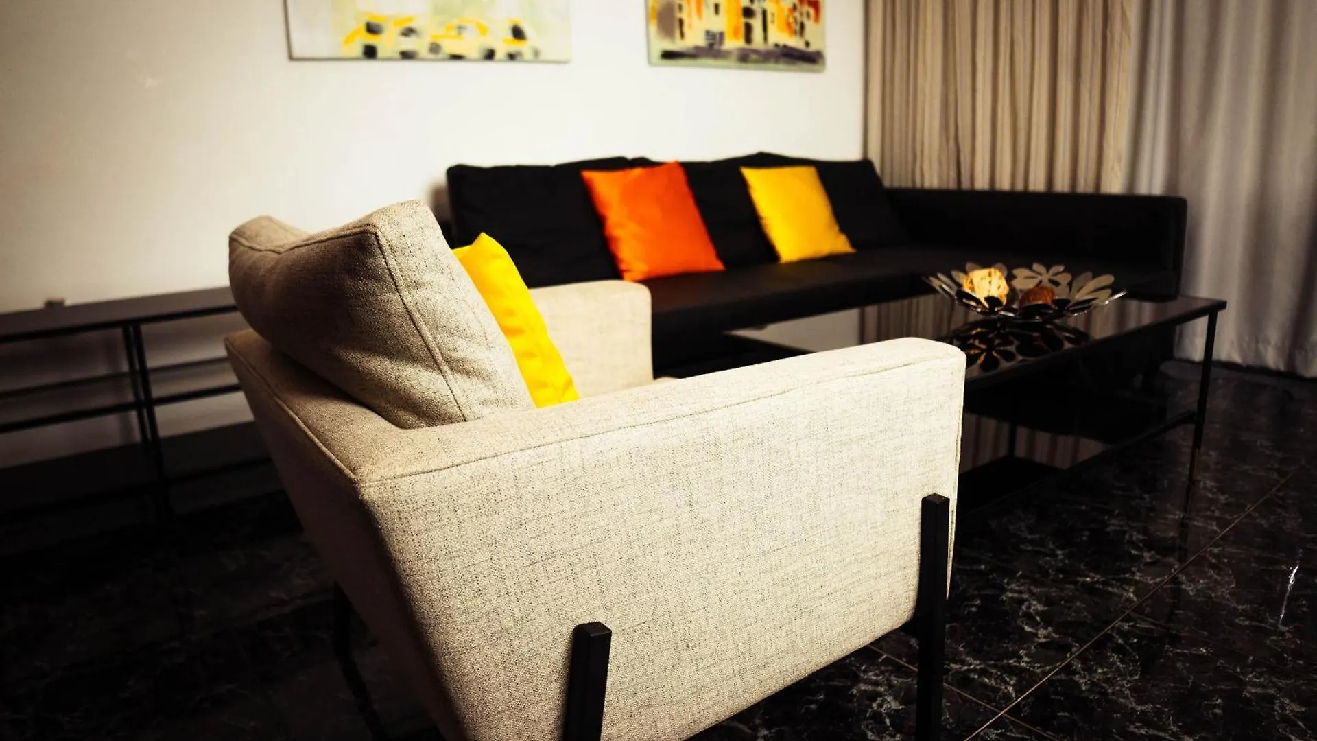 סנטיאגו דה לוס קבאלרוס Residenciales H1 & H2 - Breakfast & Room Service - Airport Close